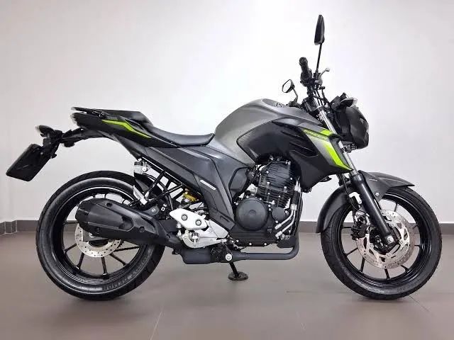 LOCAÇÃO DE MOTO