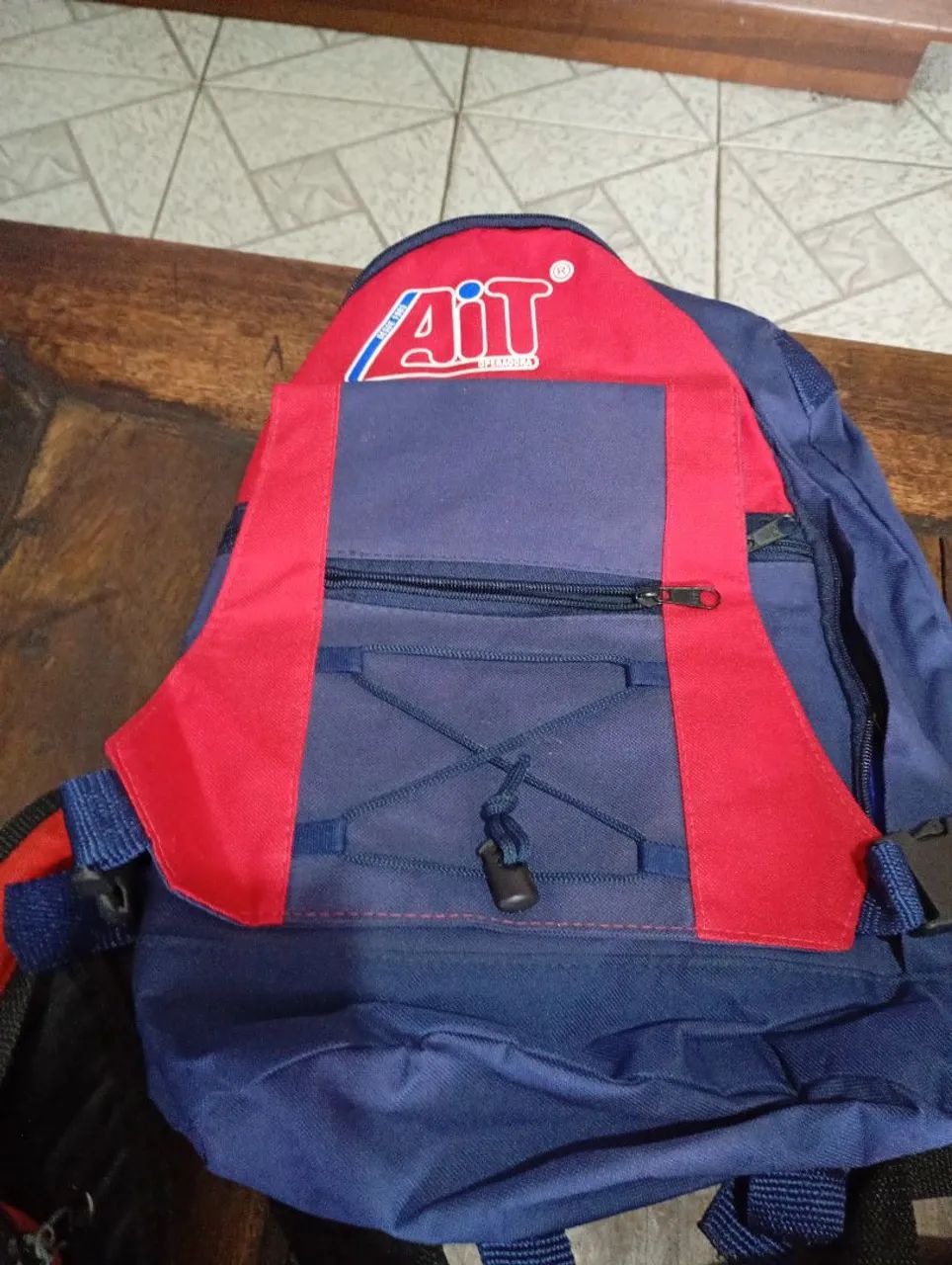 Três MOCHILAS  Médias excelente estado  - Foto 5