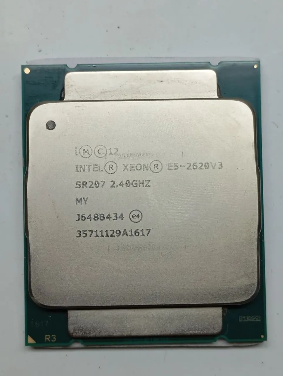 Processador Intel Xeon E5 2620 v3 - 6 núcleos 12 threads / LGA 2011-3