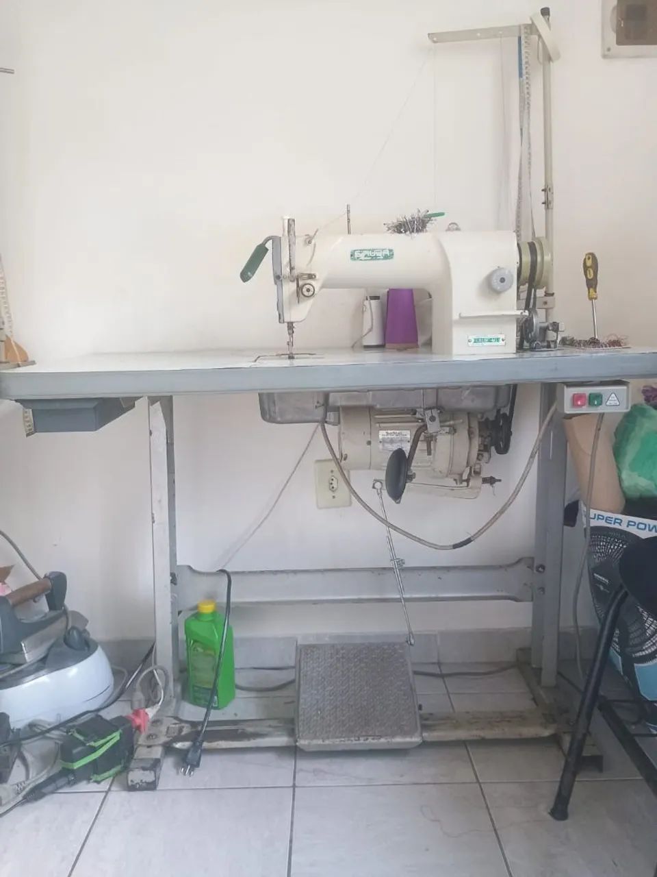 Máquina de costura industrial  - Foto 2