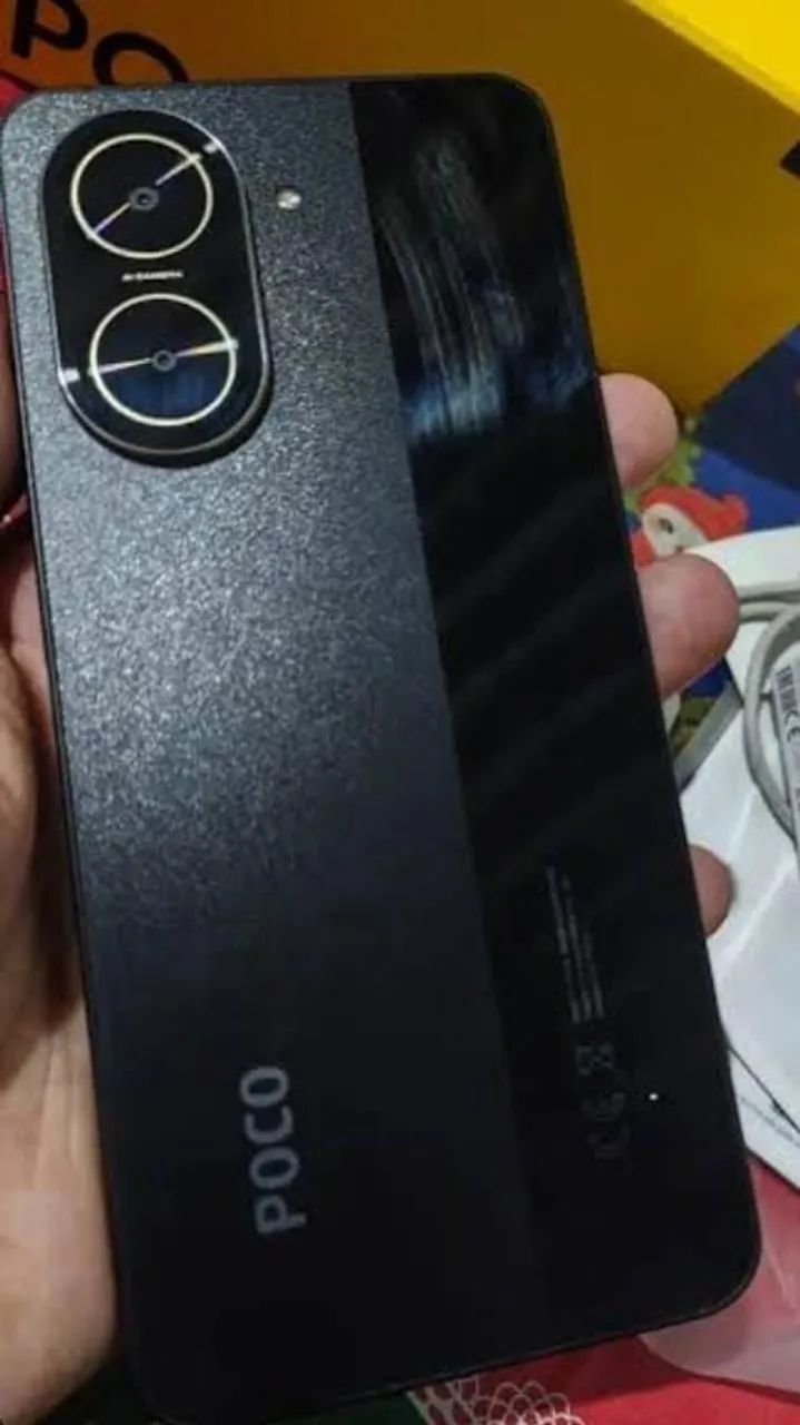 Um celular e um notebook  - Foto 3