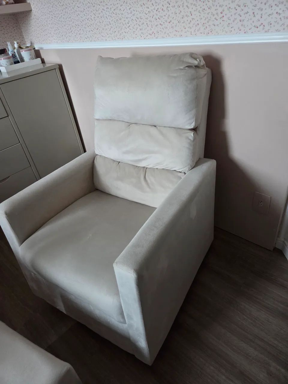 Poltrona Amamentação com Balanço - Foto 4