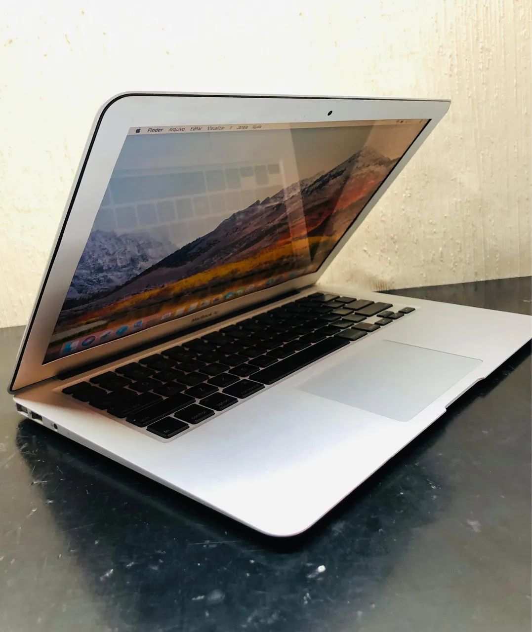 Macbook Air 2017 - Core i5 - RAM 8GB / SSD 256GB - Tela 13,3