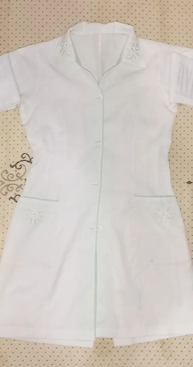 VENDO JALECO BORDADO  - Foto 2