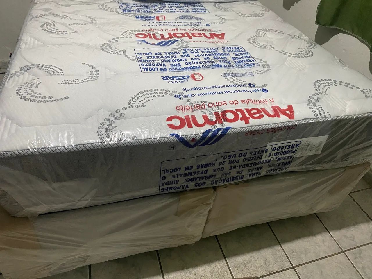 Cama Box Queen 