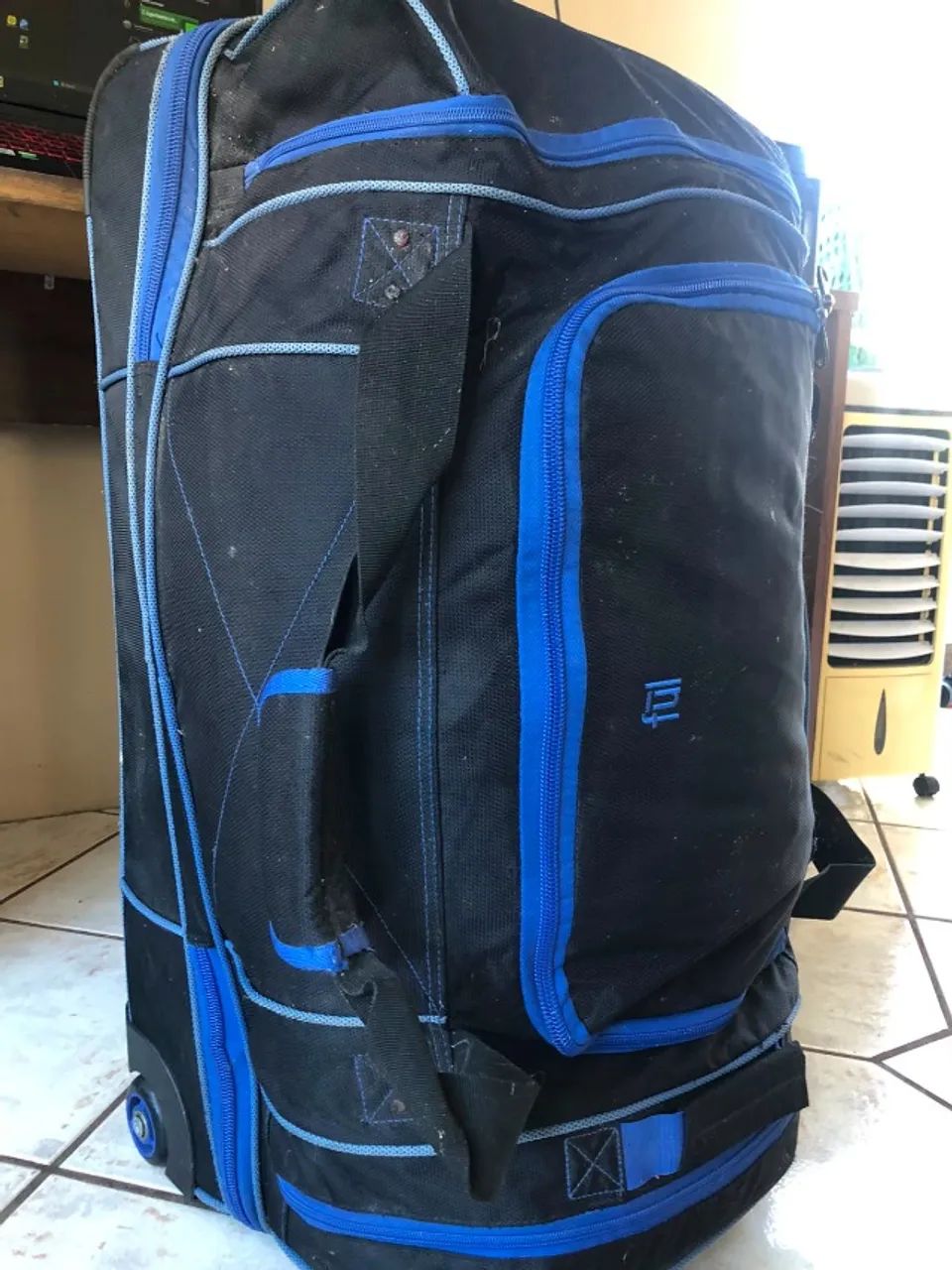 lote de roupa infantil + mala de viagem  - Foto 3