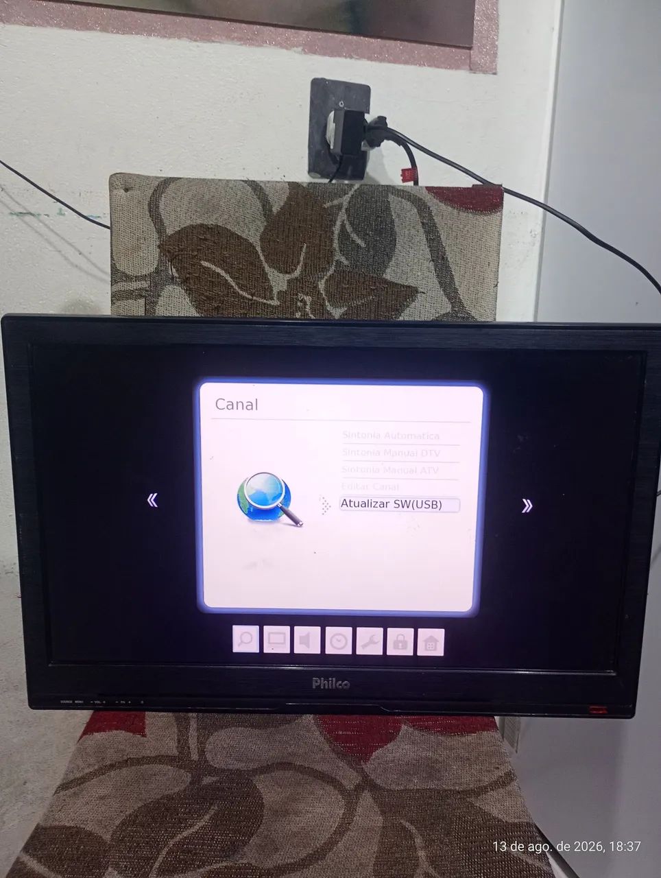Vendo tv 24 polegadas Philco  - Foto 2
