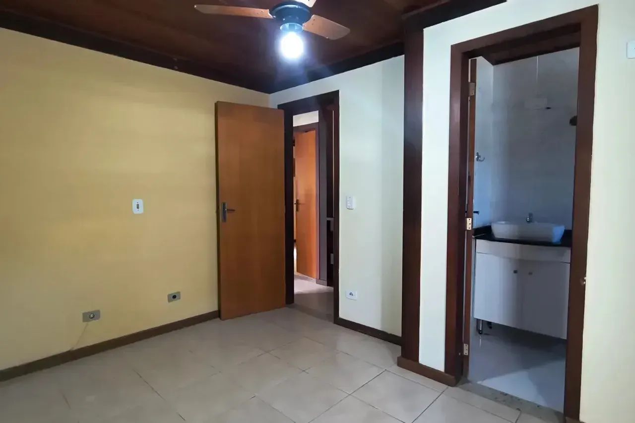 Casa Duplex 160m2 compaoto com 5 quartos - Nova veneza - Vargem pequena - Foto 10