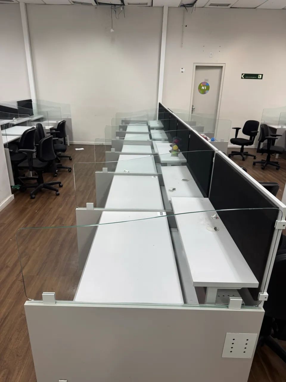 Estação de trabalho em quantidade e com regulagem de altura - Foto 3