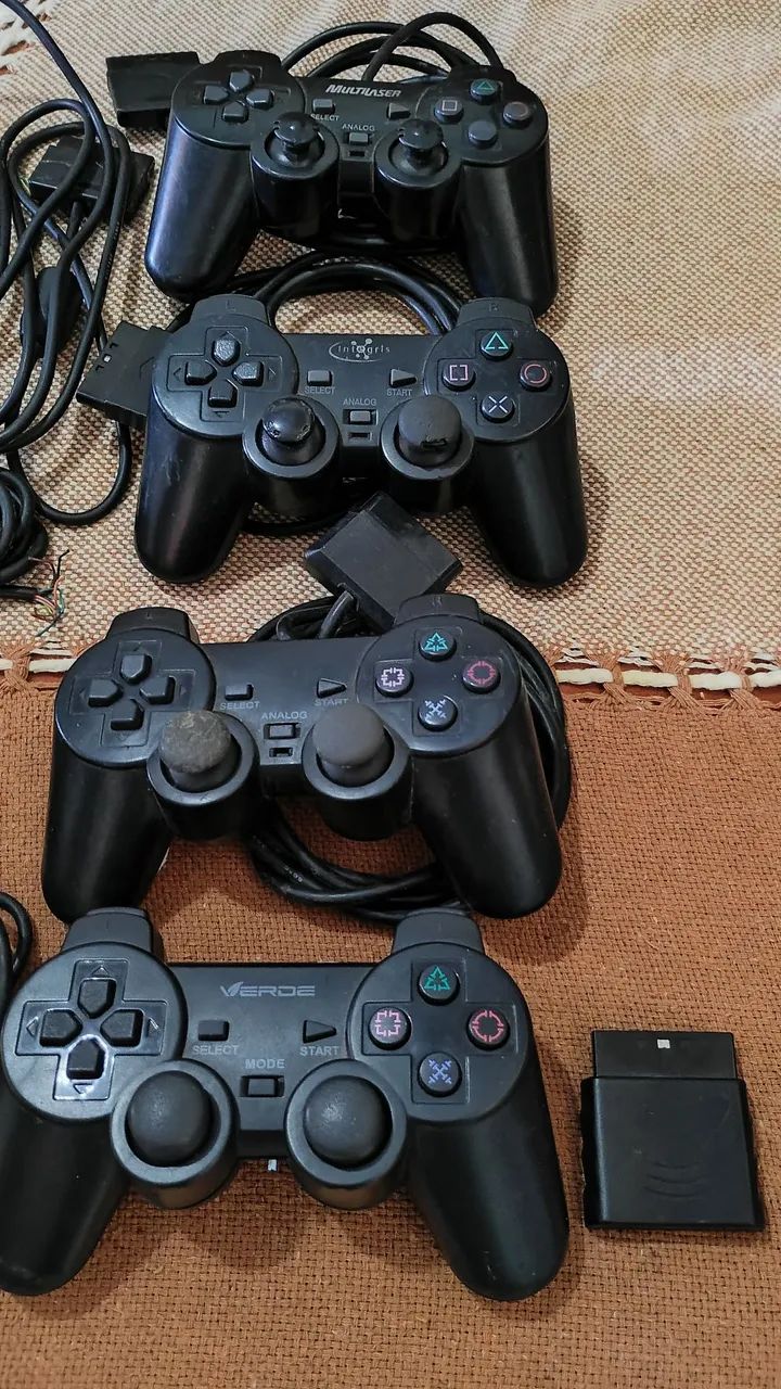 LOTE de CONTROLES compatíveis PS2 e PS3 e CABOS no ESTADO - Foto 2