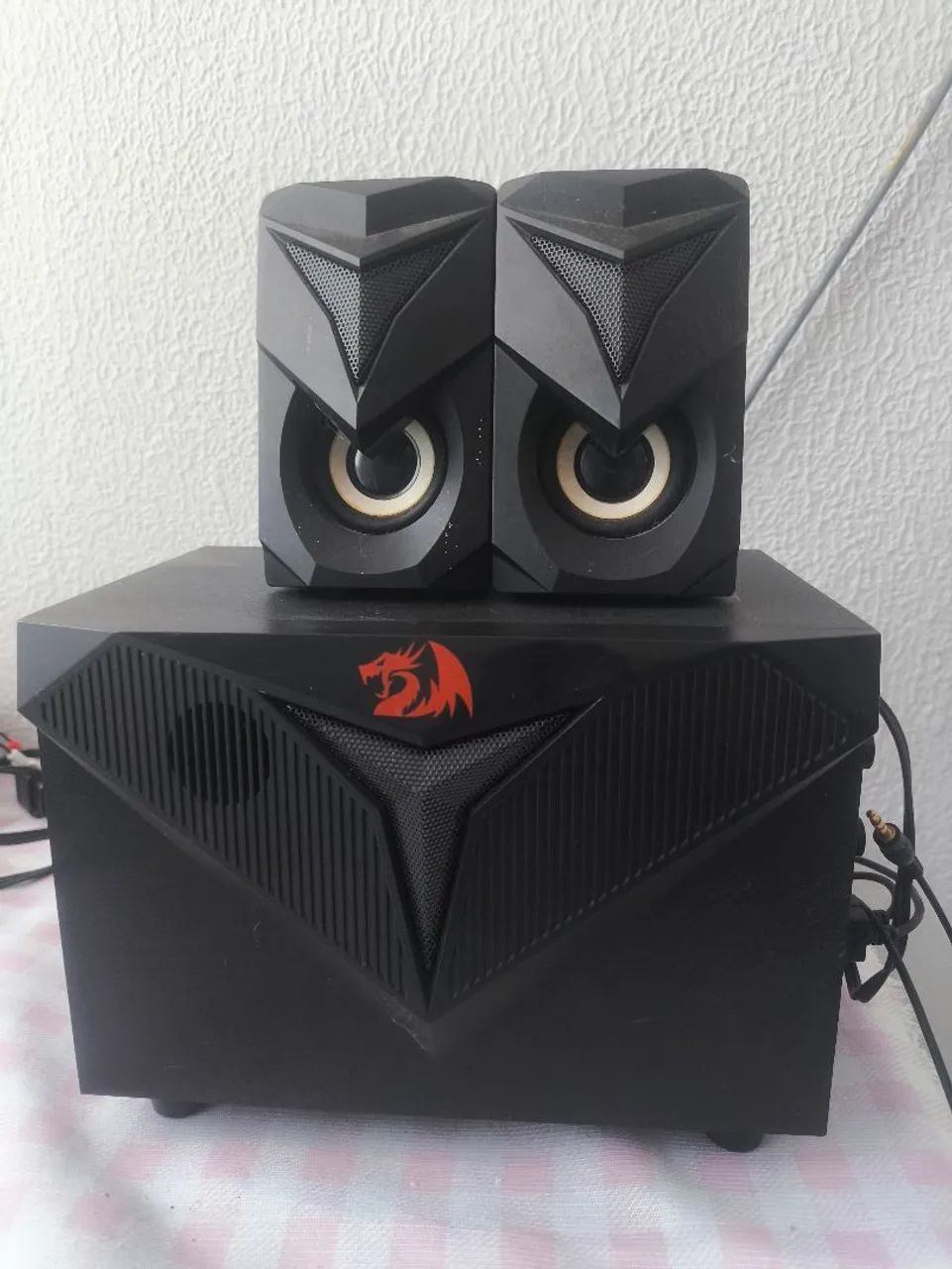 CAIXA DE SOM REDRAGON GS700 COM 2 SUBWOOFER