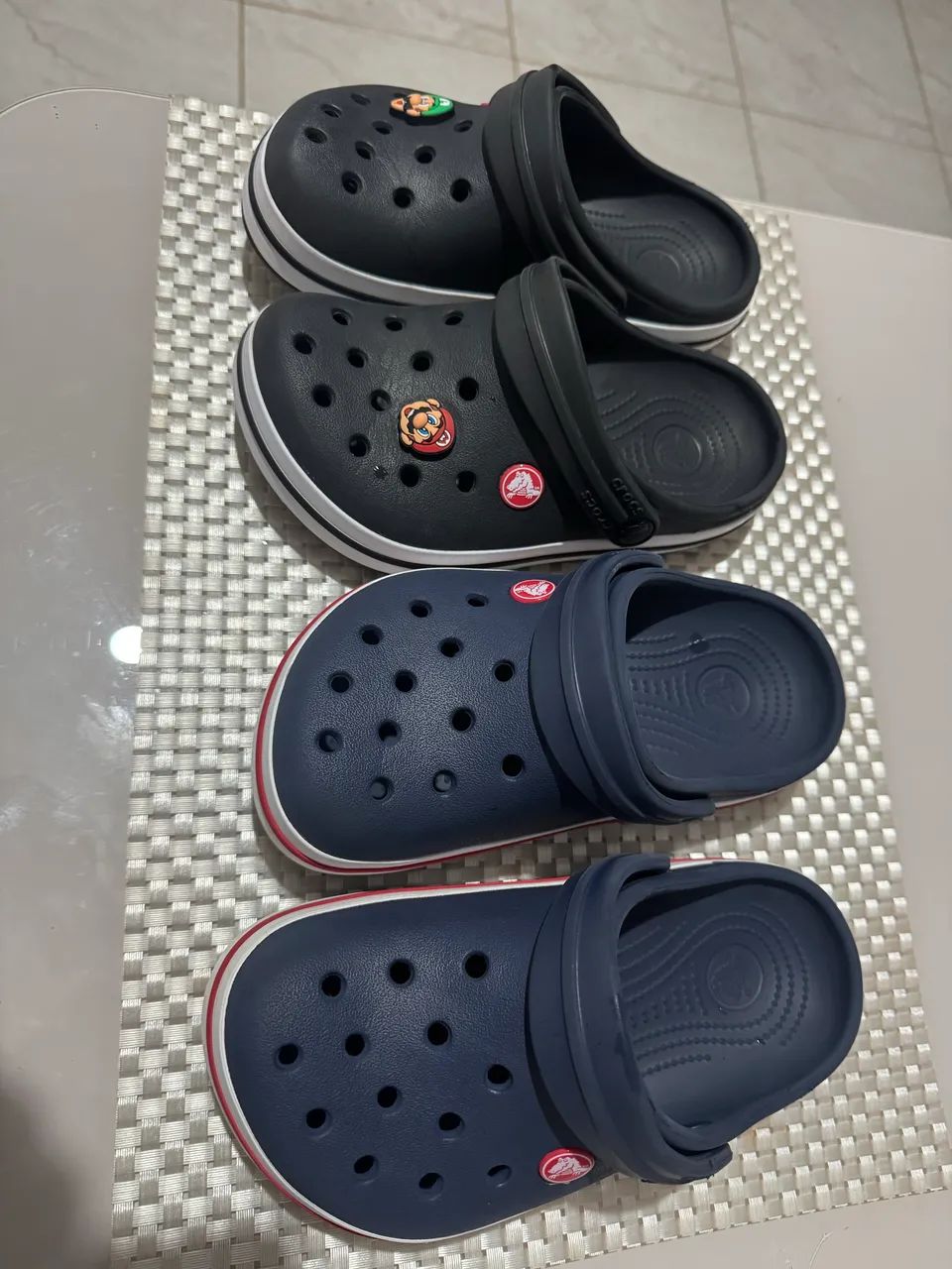 Crocks J2 seminovo - Foto 2