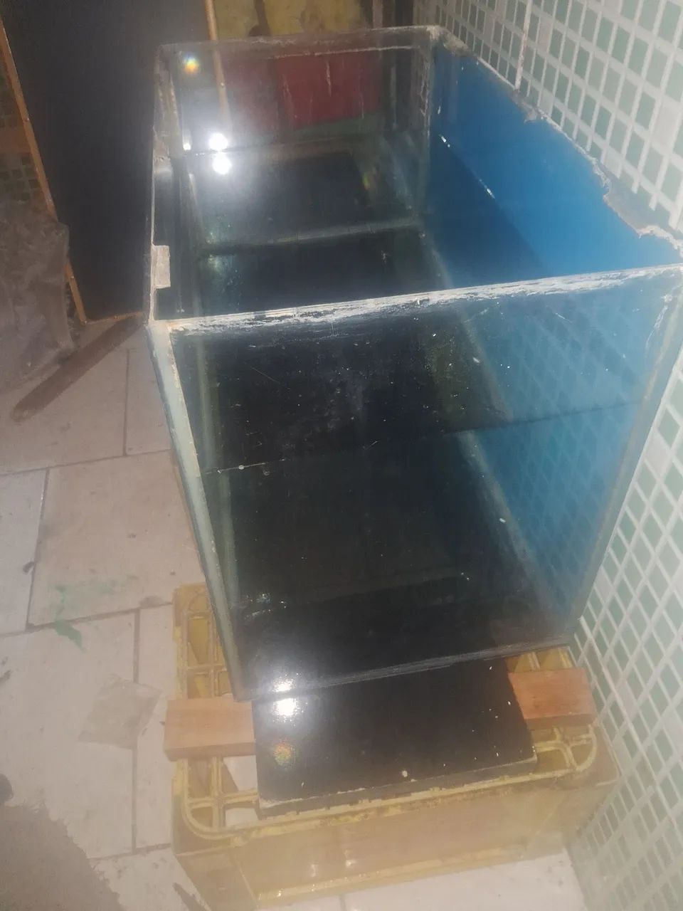Aquário 90 cm cp 50 de altura  40 l vidro reforcado - Foto 2
