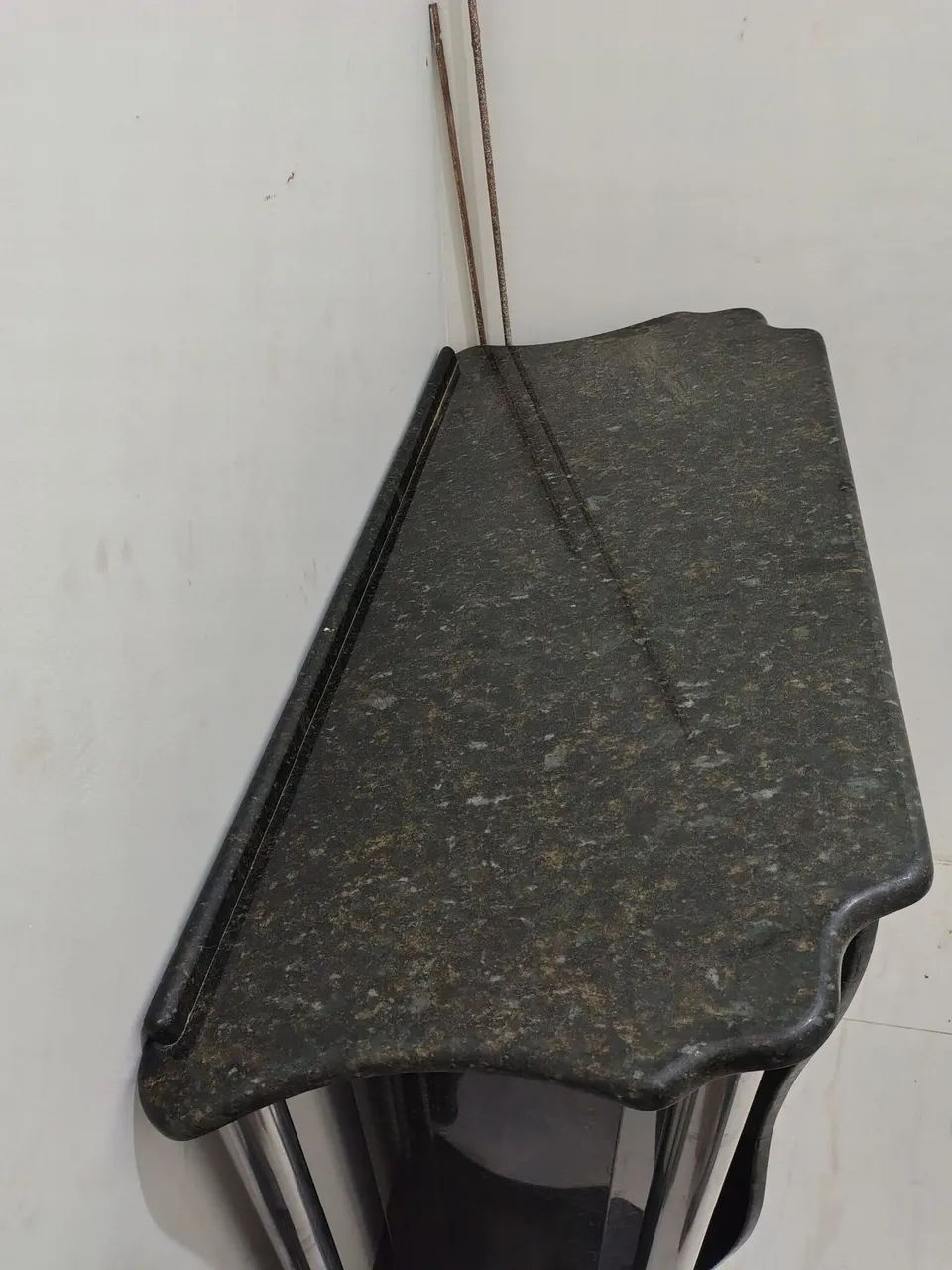 Vendo púlpito para igreja- Feito todo no Mármore com inox - Foto 4