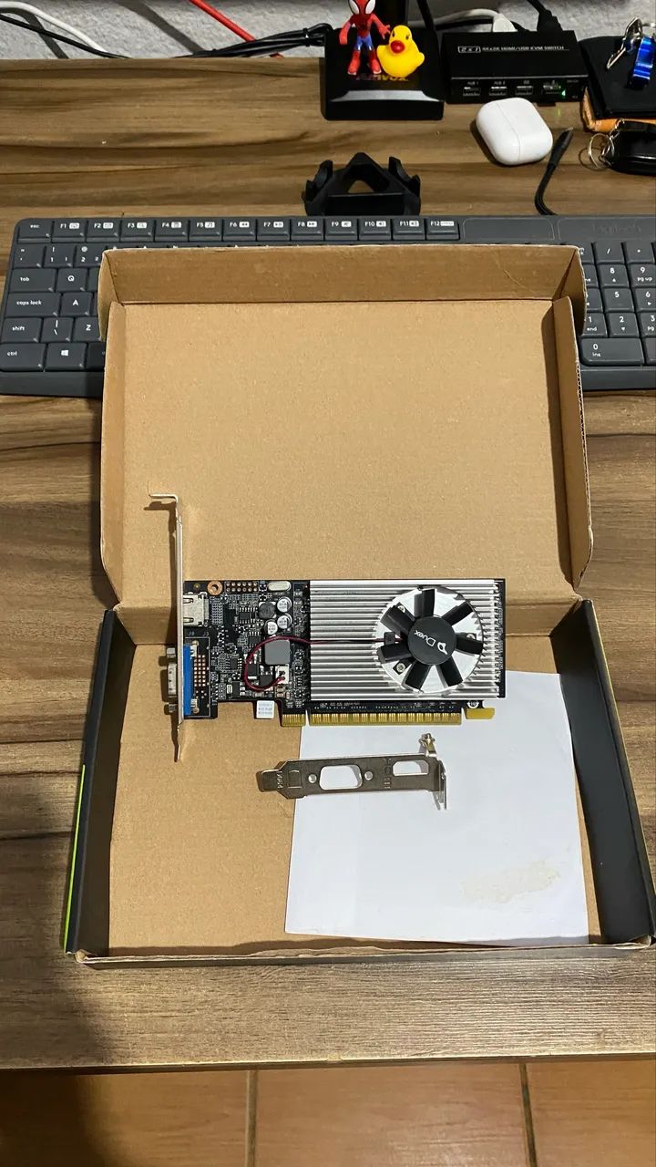 Placa de Vídeo NVIDIA GeForce GT210 1GB DDR3 64 bits - Foto 3