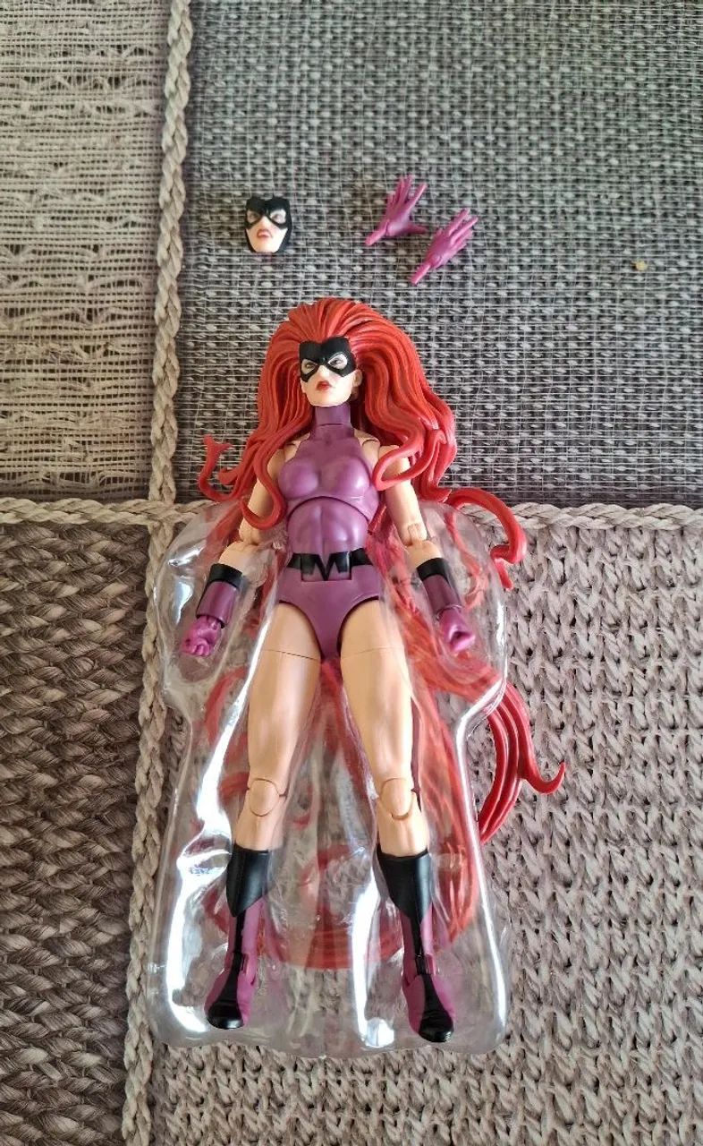 Medusa Marvel Legends 2-pack Hasbro Inumanos - Foto 2