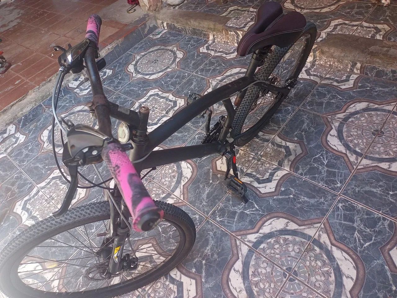 Bicicleta aro 26 com freios a disco 