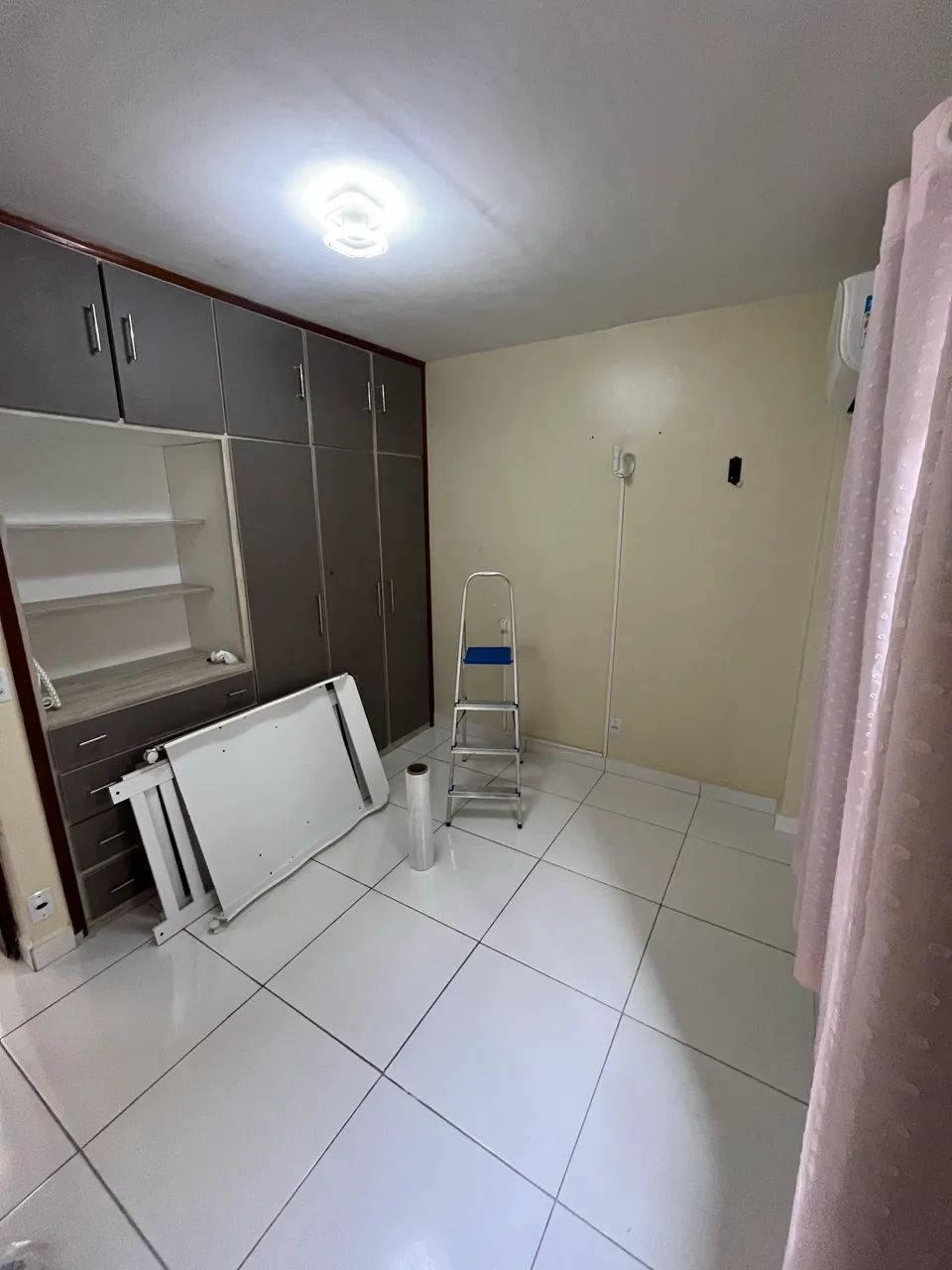 Alugo apartamento juçara 