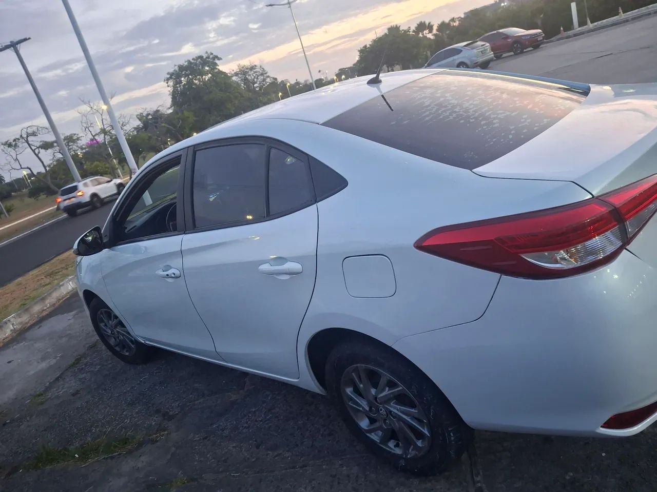 Toyota Yaris XS SEDAN 1.5 FLEX 16V 4P AUT. 2024