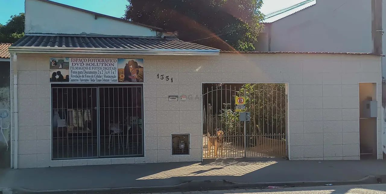 Casa comercial à venda em Sorocaba-SP, Parque Vitória Régia: 3 quartos, 1 suíte, 1 sala, 2