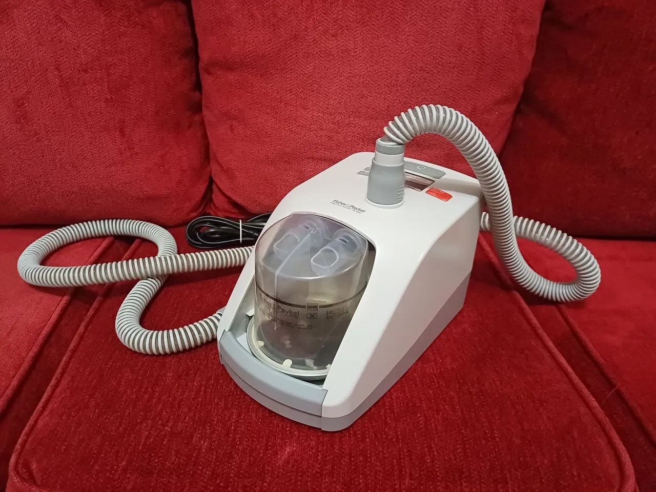 Cpap com umidificador funcionando normalmente 