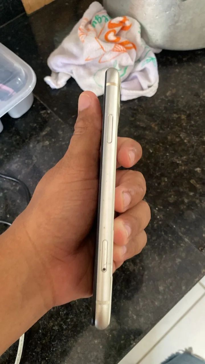 Vendo IPhone 11 - Foto 5