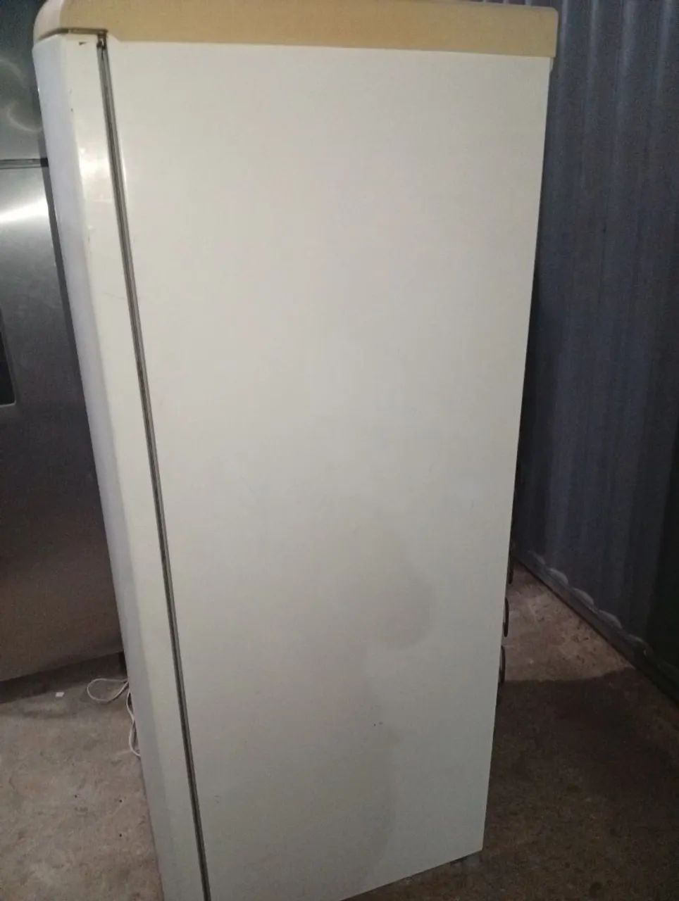 geladeira Eletrolux 240 litros funcionando perfeitamente - Foto 3