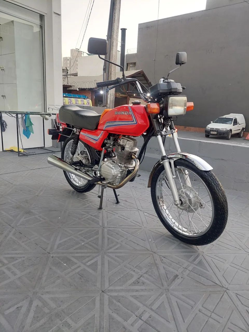 Vendo  9.000  aceito troca 