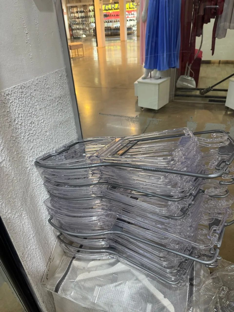 Vendo cabides para loja infantil  - Foto 5