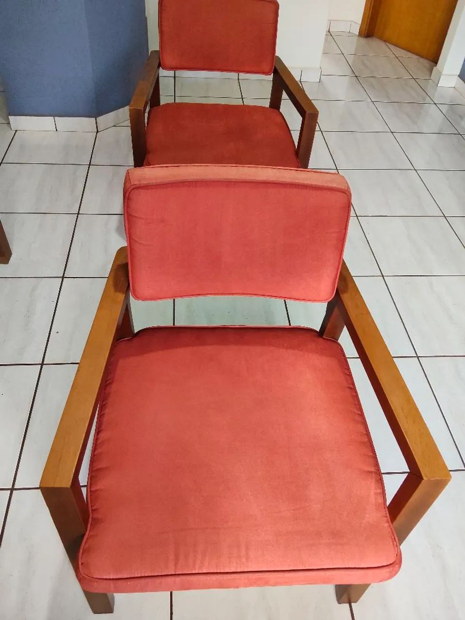 Poltronas confortáveis e bem conservadas - Foto 2
