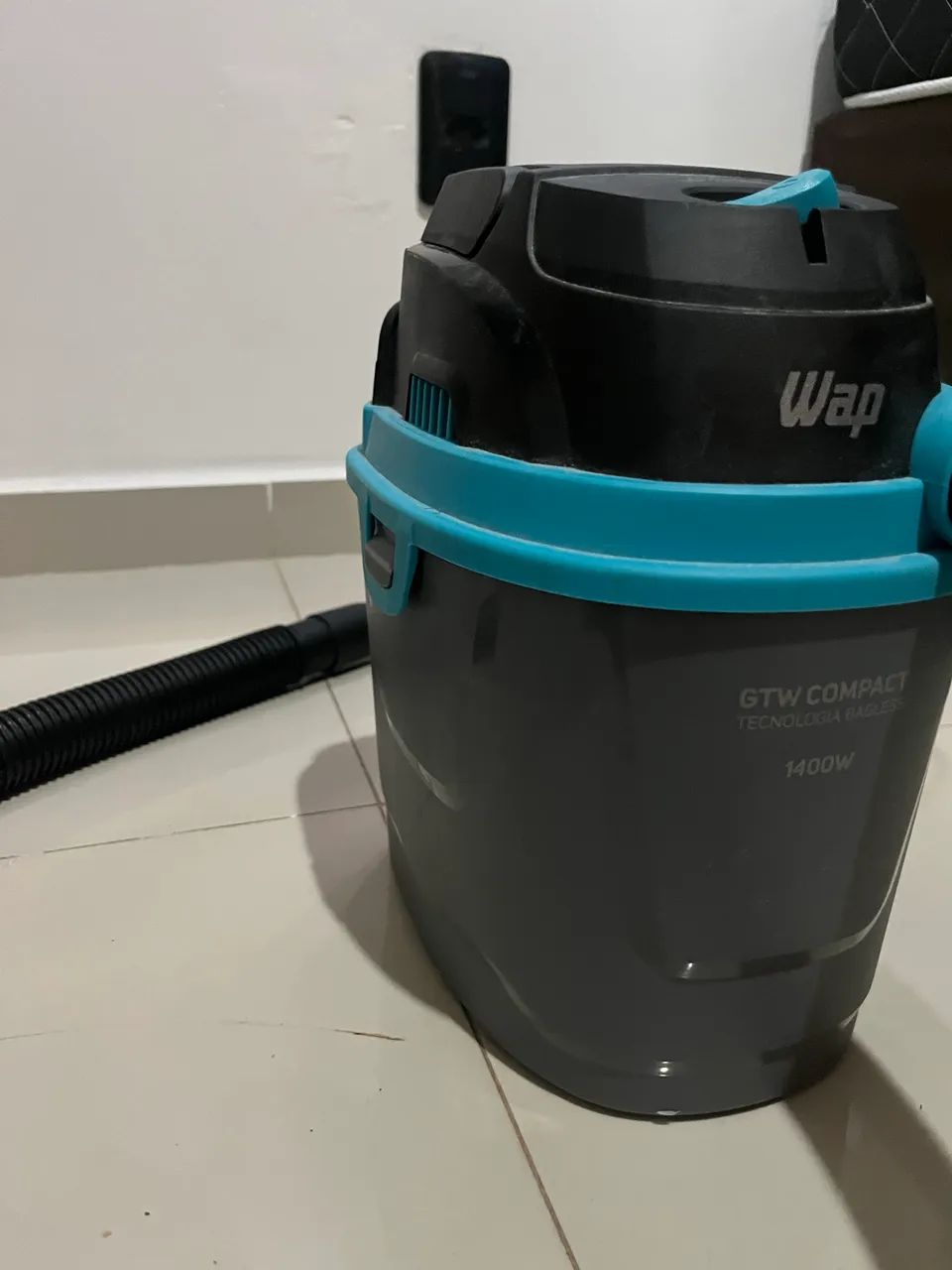 Aspirador de Pó e Água WAP GTW Compact 1400W - Potente e Compacto - Foto 3