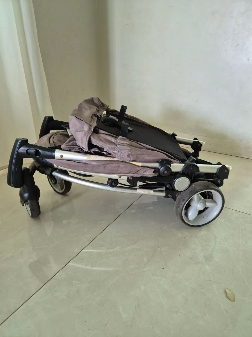 Carrinho Travel System + Bebê Conforto Kiddo Helios 