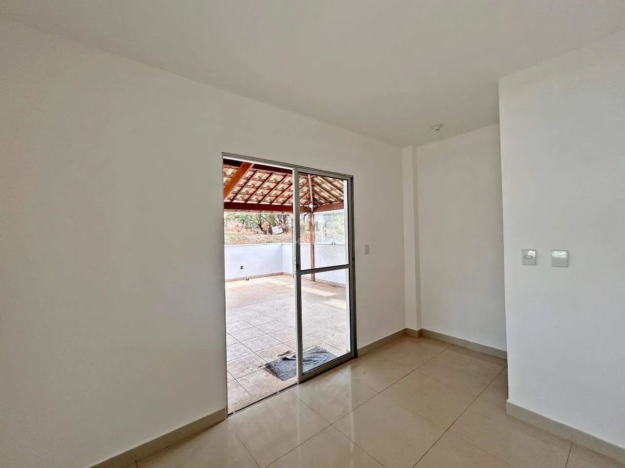 Cobertura de 3 quartos e 3 vagas para alugar no Estoril. - Foto 5