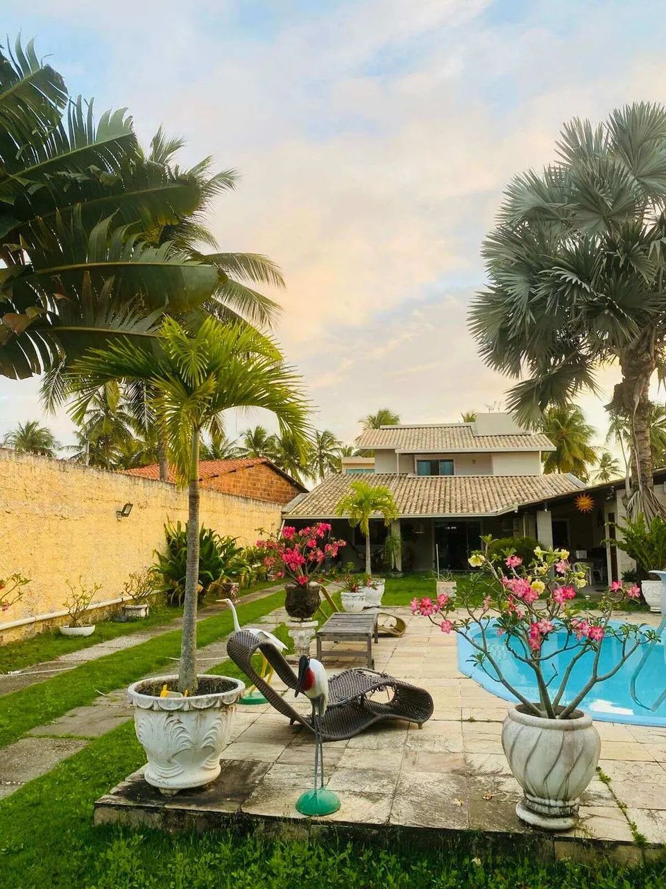 Casa com Piscina  3 Suítes em Lote de 715m² - Foto 3