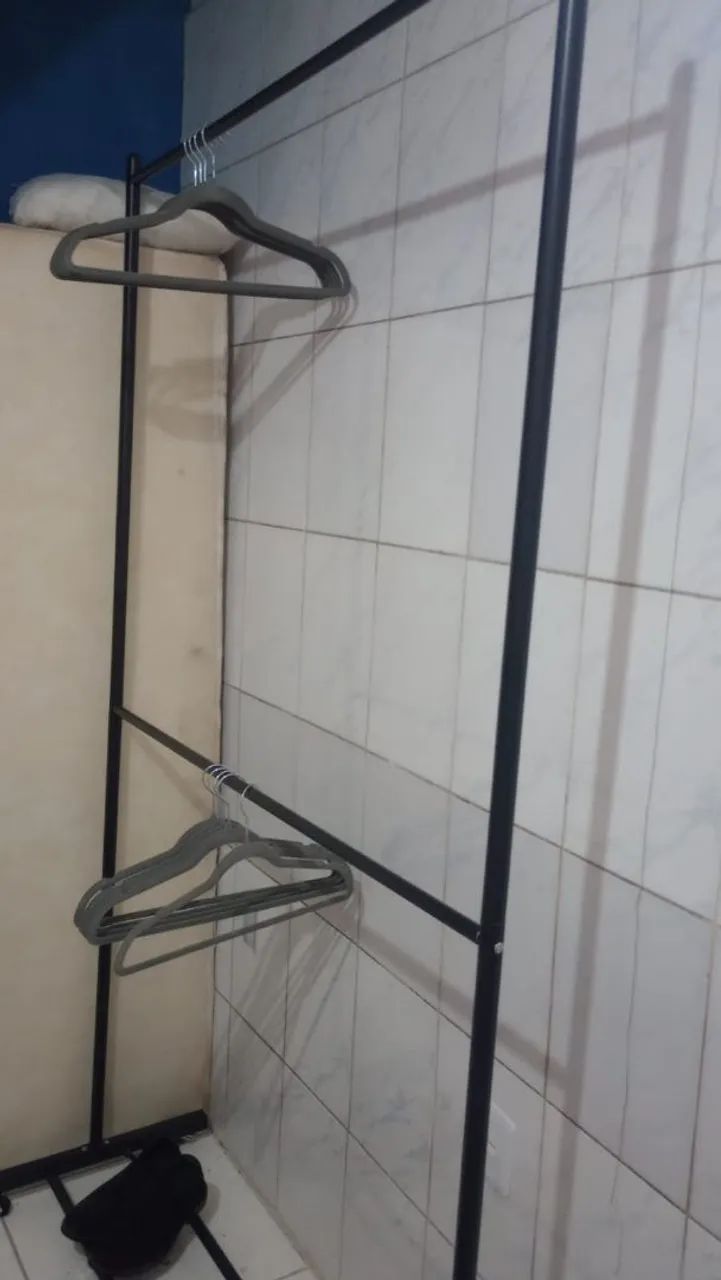 Arara de roupas - Foto 2