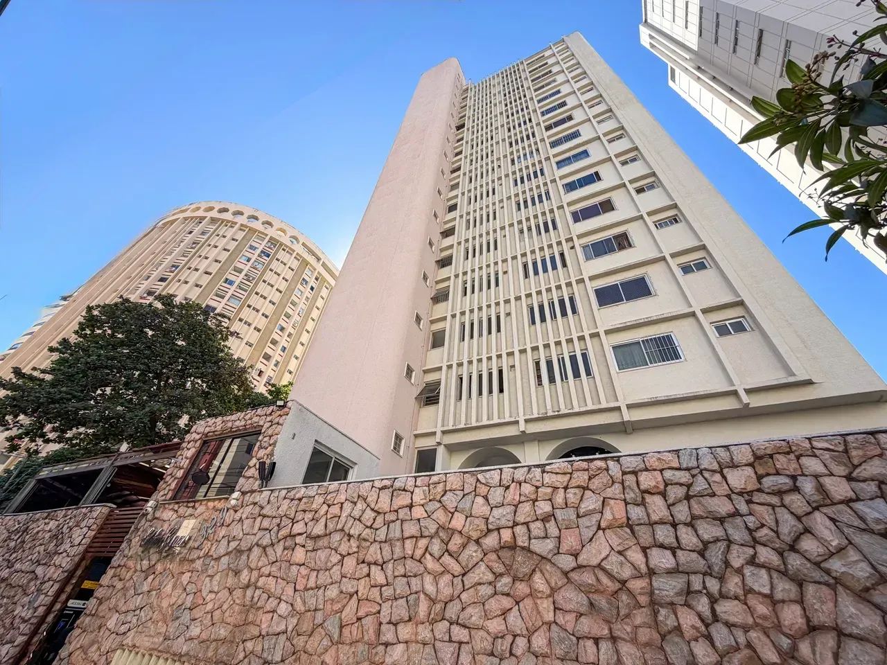 Apartamento com 4 suítes no Setor Oeste - Goiânia - GO