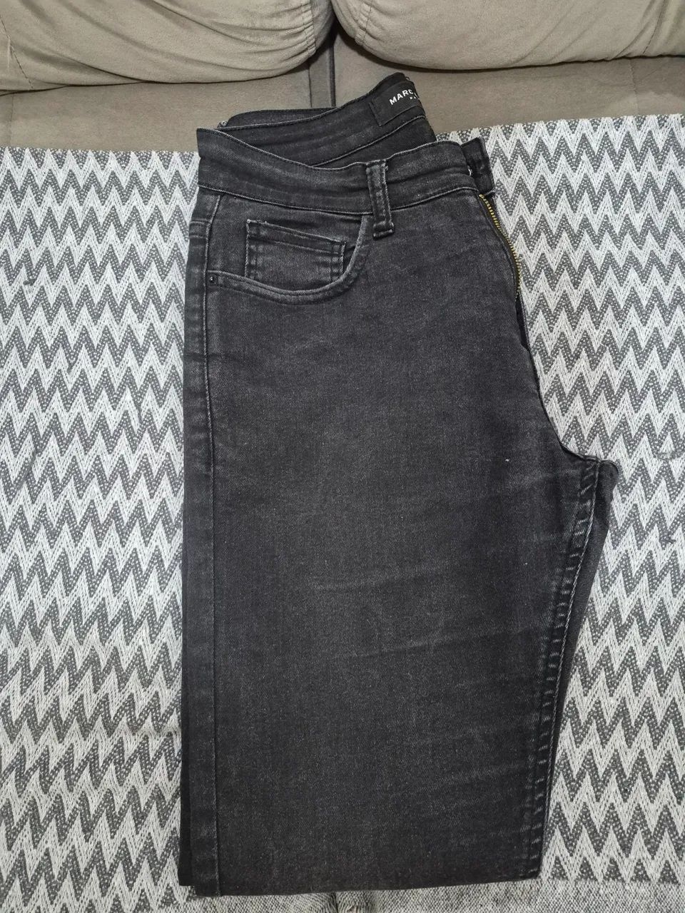 Calça jeans preta 