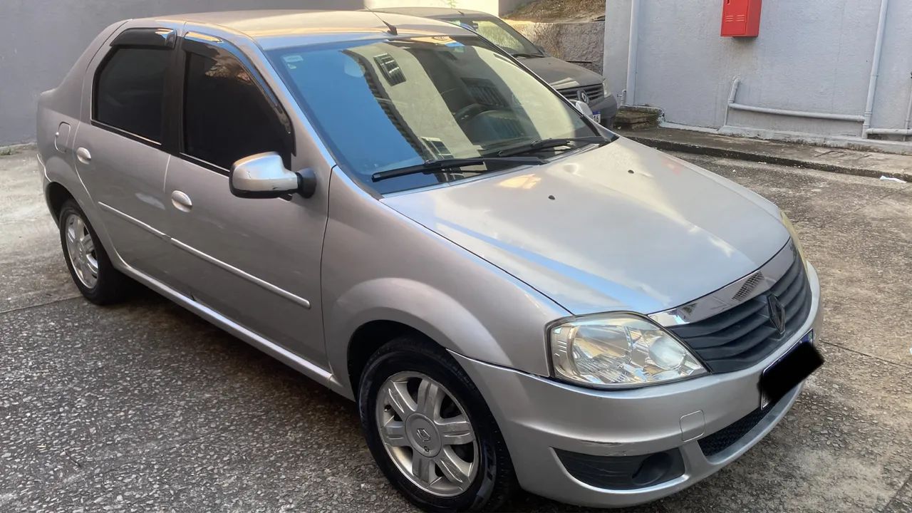 Renault Logan 2011