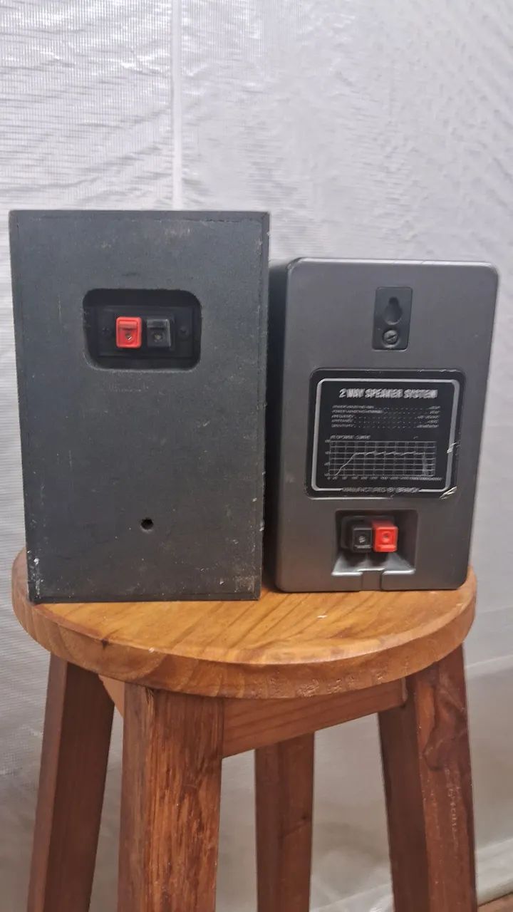 mini-caixa de som vintage da marca Bravox ler descrição  SEM TESTES.  - Foto 2