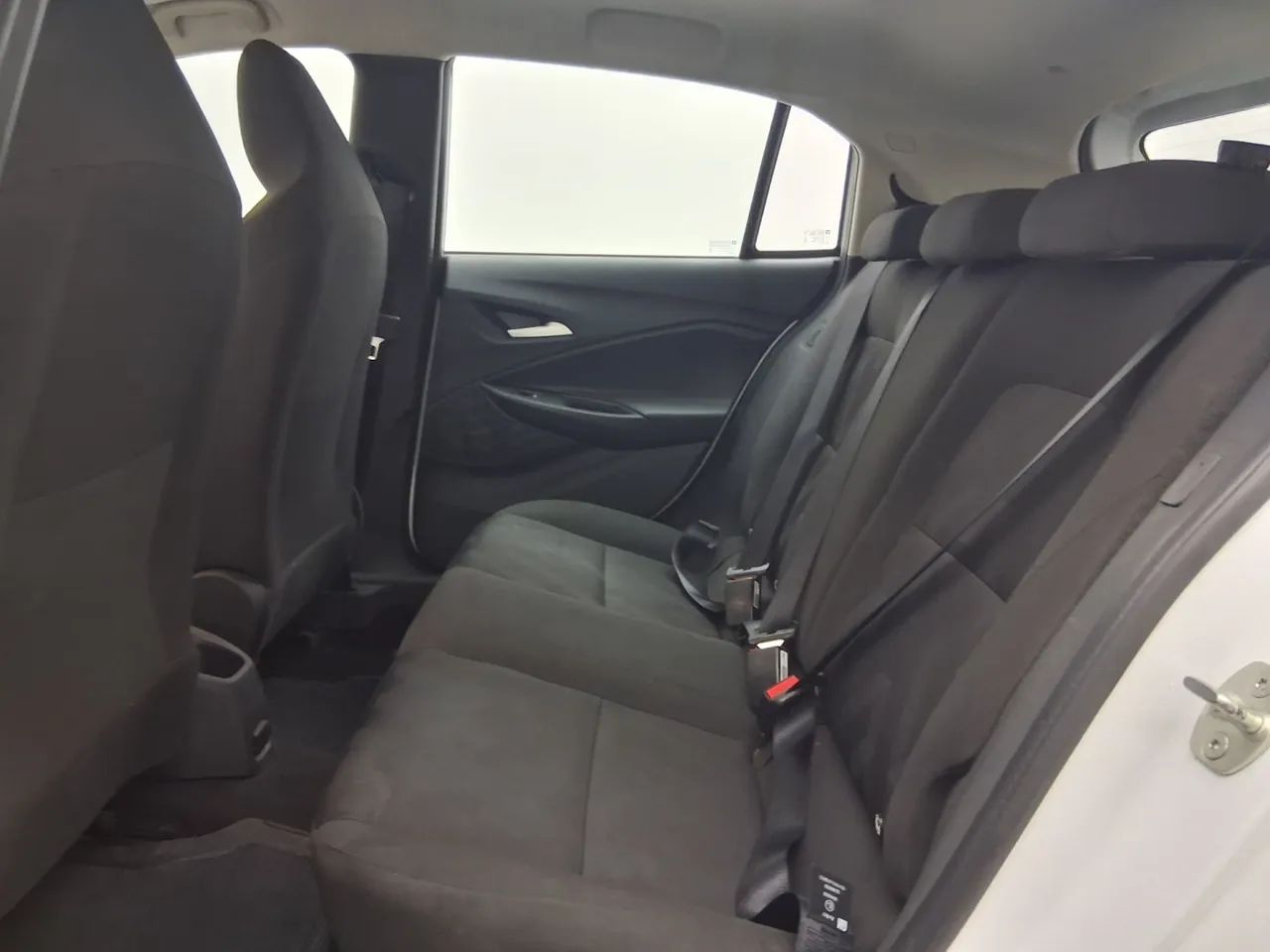 Chevrolet Onix Hatch 1.0 12V Flex Mec. 4P, foto 17 de 18