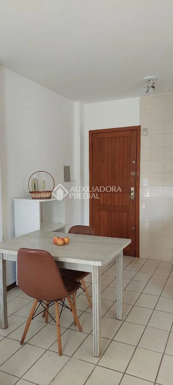 Studio com 01 vaga de garagem - Proximo da UFSC - Trindade
