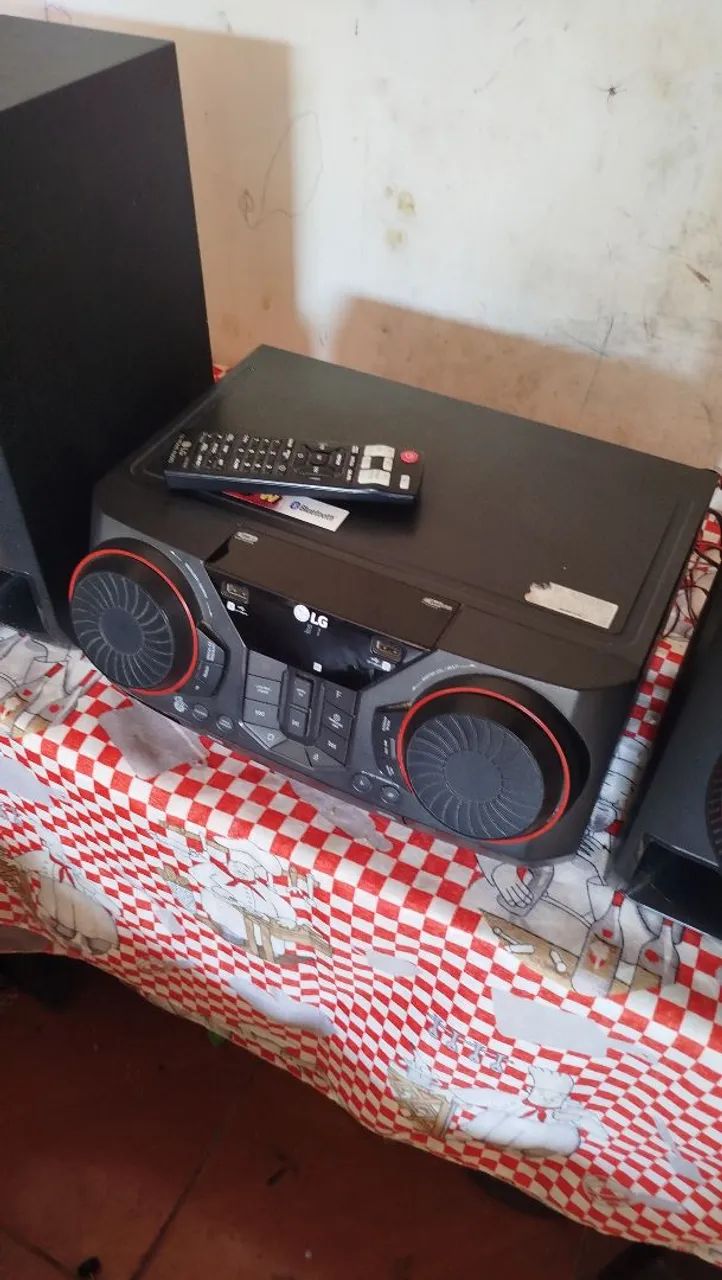 Som LG bluetooth semi nova pra vender. - Foto 4