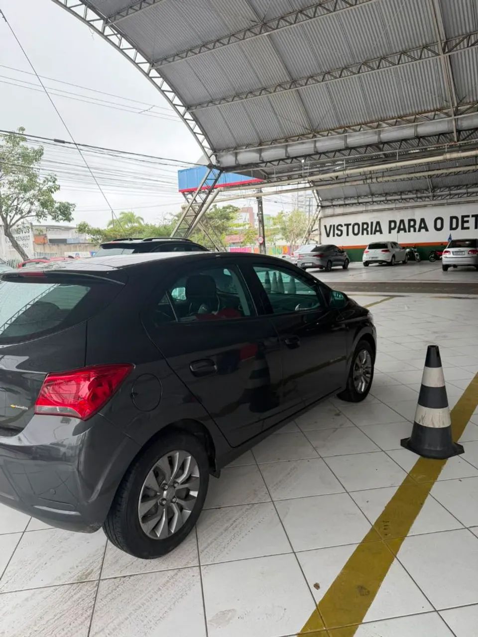 Chevrolet Onix Hatch Advantage 1.4 8V Flex Aut. 4P 2018 - Foto 3