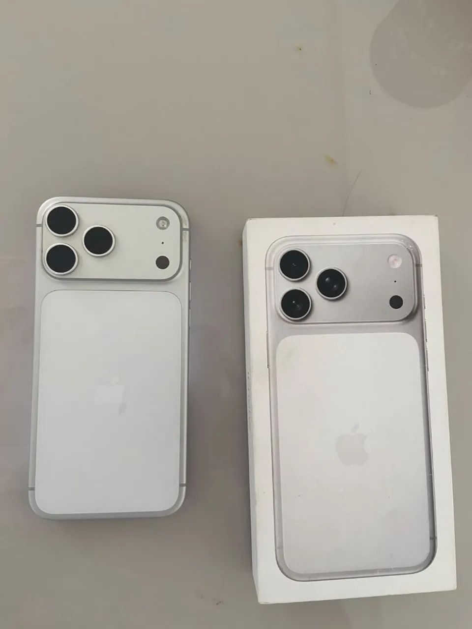 IPhone 17 pro max - Foto 2