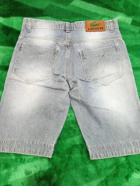 Bermuda Jeans Masculina Lacoste - Foto 2
