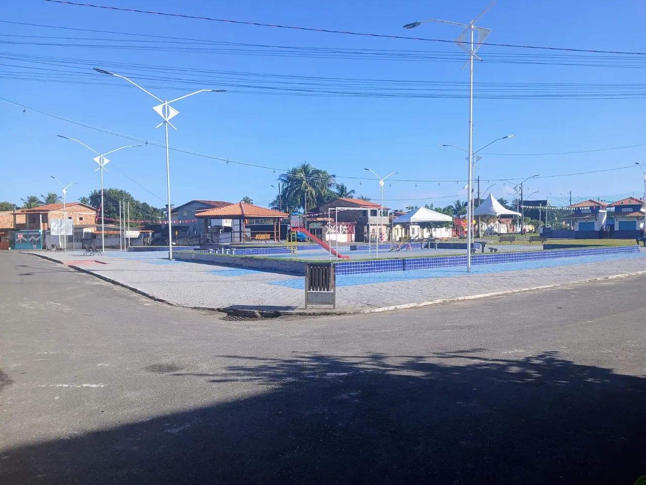 Oportunidade: Casa 2/4 - 1º andar.