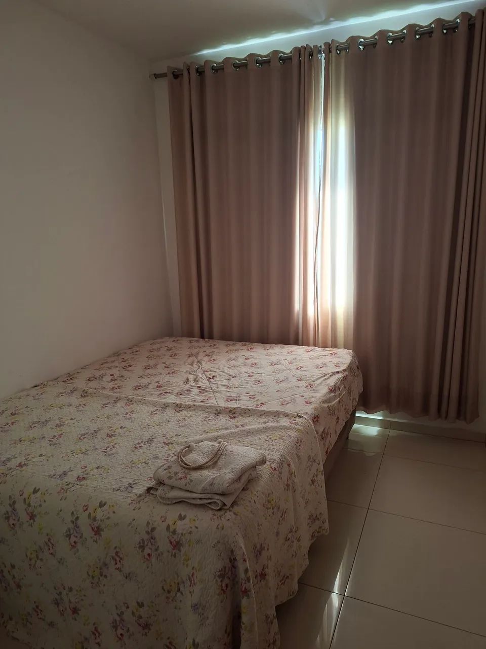Quarto para moças, estudantes... - Foto 2