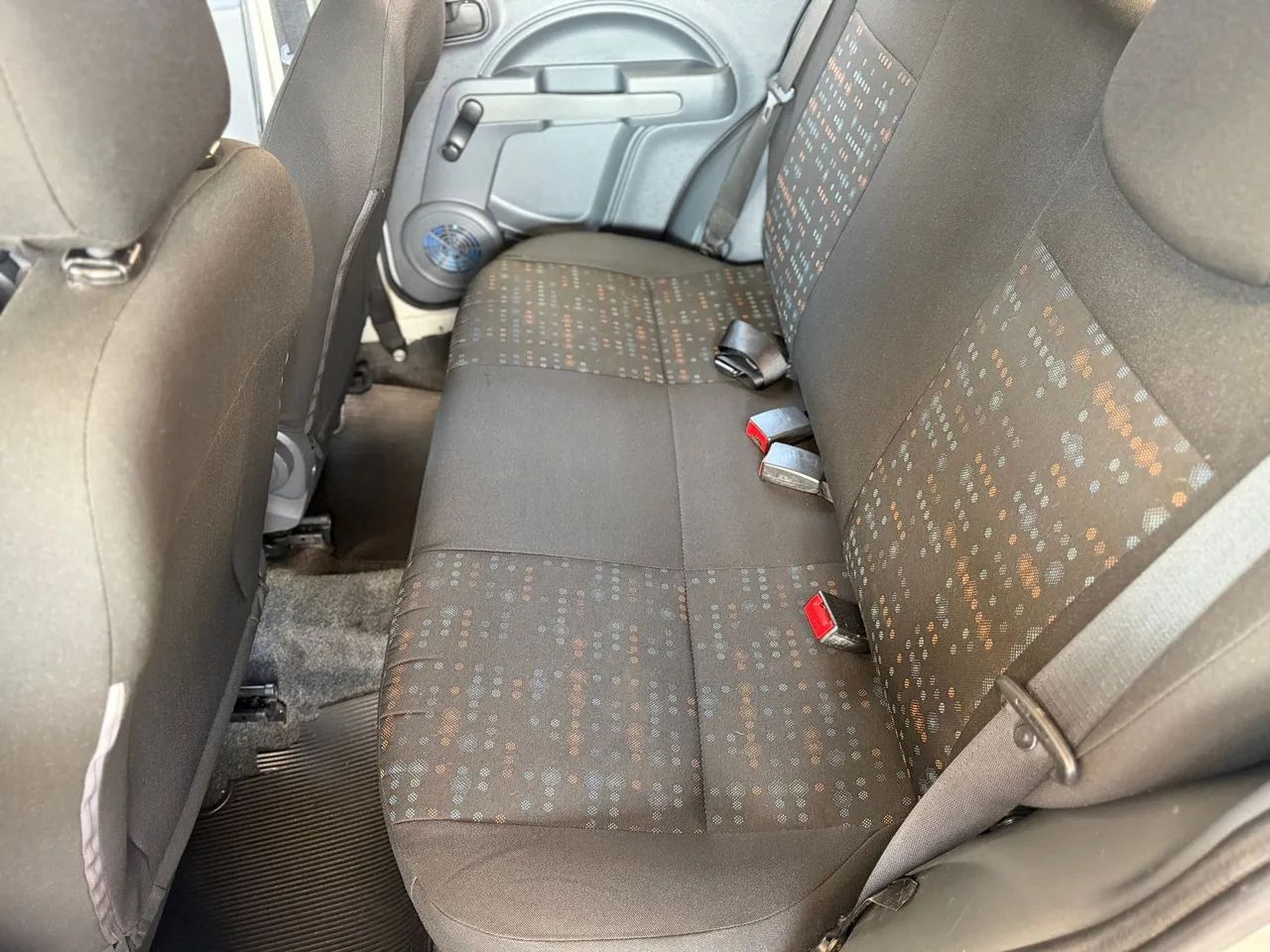 Fiat Uno VIVACE Celeb. 1.0 EVO F.Flex 8V 5p, foto 11 de 13