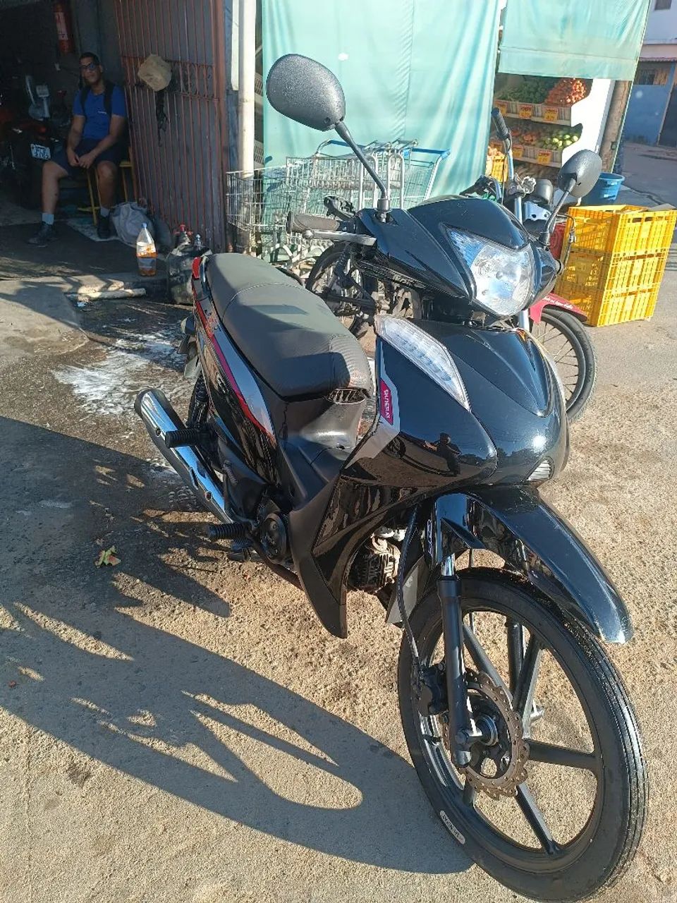 Moto em perfeito estado.num *54