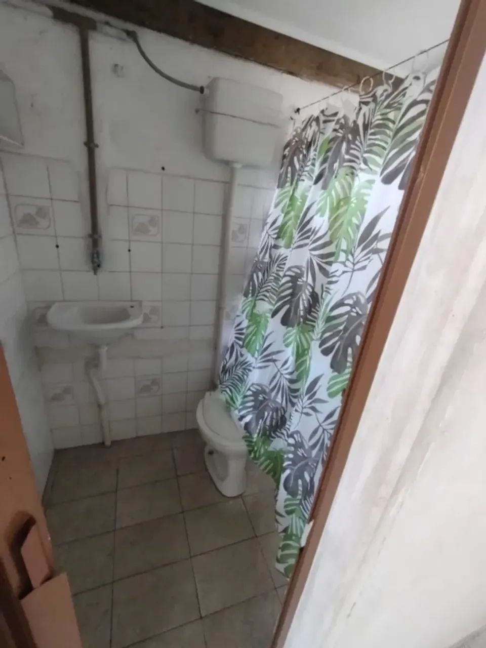 EXCELENTE IMOVEL SITUADO A BEIRA DA DUTRA COM FACIL ACESSO , PODE SER FEITO COMERCIA E RES - Foto 5